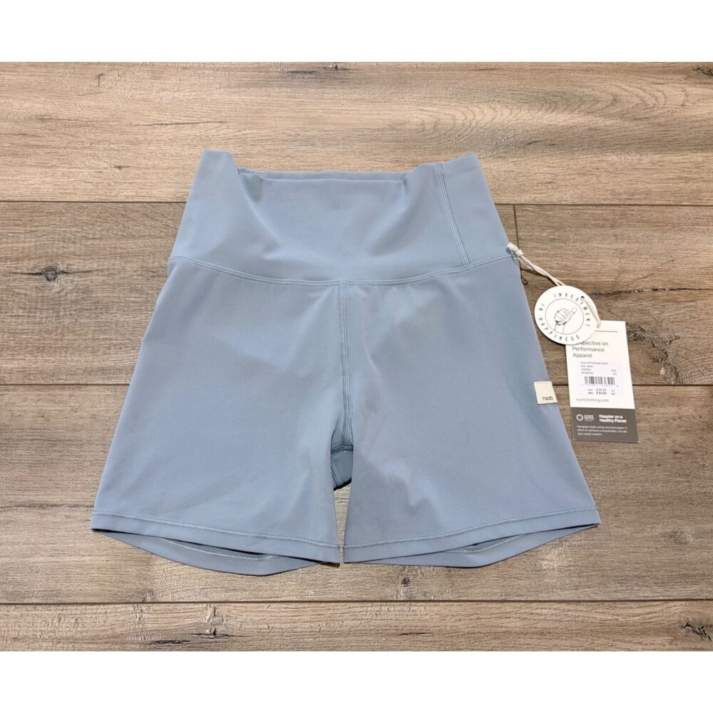 Vuori All The Feels Short Women's XS Sea Glass VW3052  NWT 4"